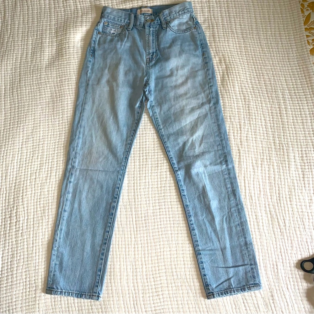COPY - Madewell Perfect Summer distressed light wash straight leg jeans Sz 25